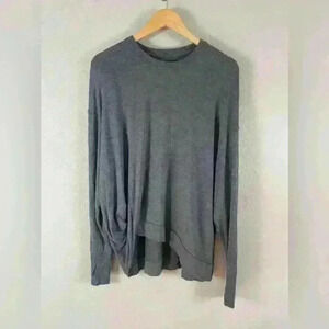 All in Motion Long Sleeve Gray Knot/Twist Shirt Large